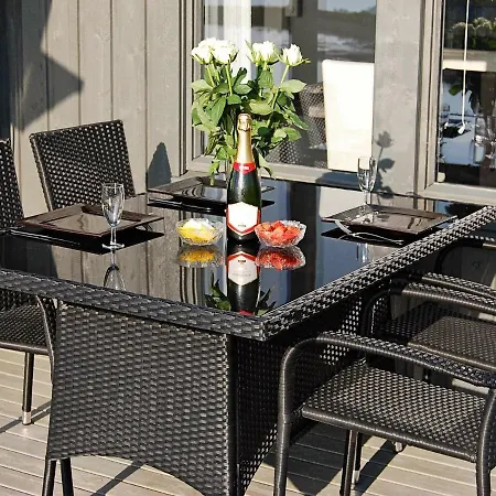 Three-bedroom Holiday In *